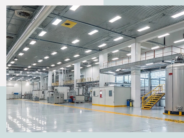 Освещение ангаров в Горно-Алтайске от 622 руб. - Эффективные решения