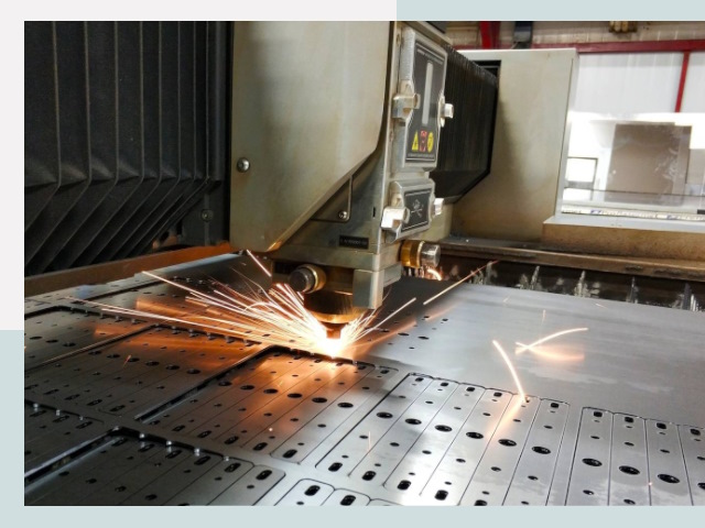 Лазерная резка металла в Горно-Алтайске от 622 руб.